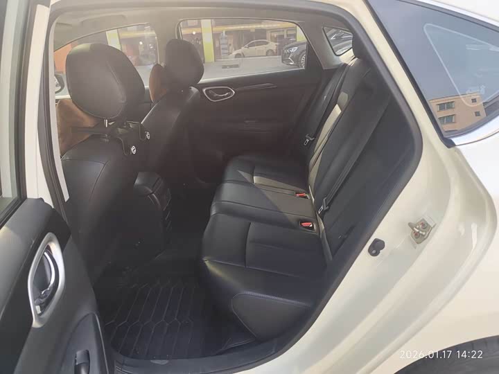 Фото 7 - Nissan Sylphy