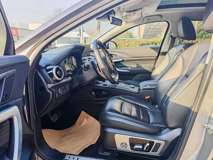 Фото 2 - Wey VV7 Hybrid