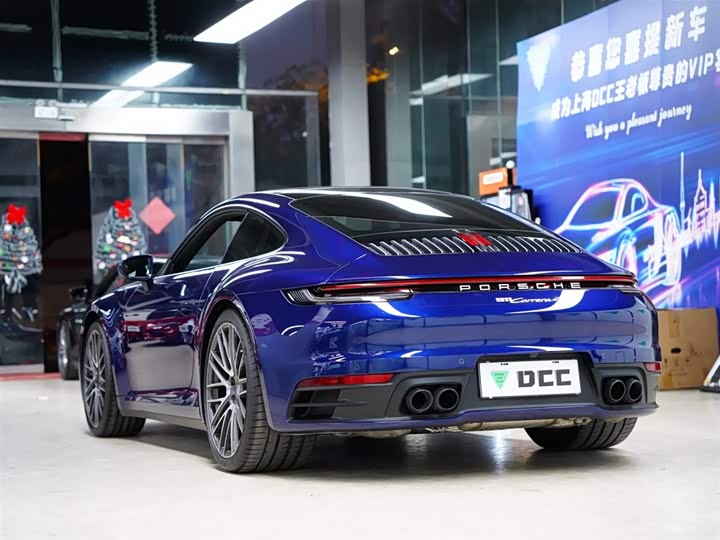 Фото 2 - Porsche 911