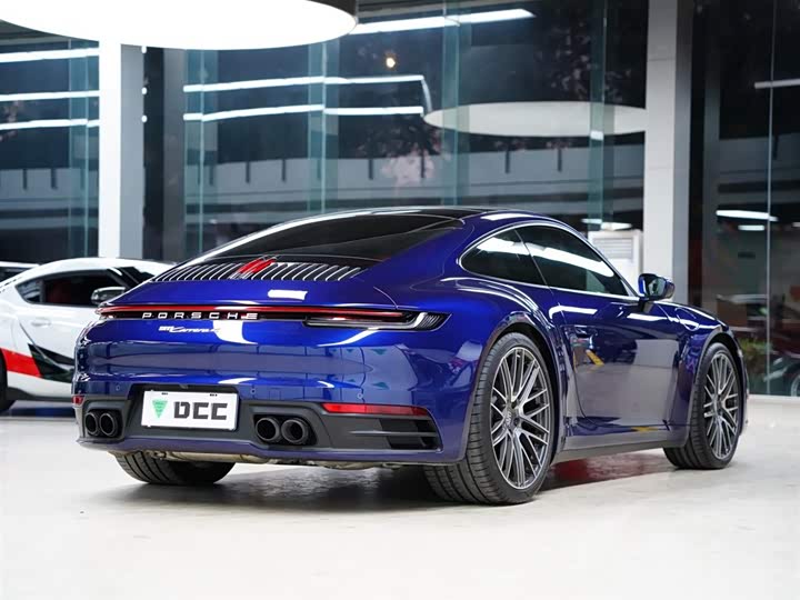 Фото 7 - Porsche 911