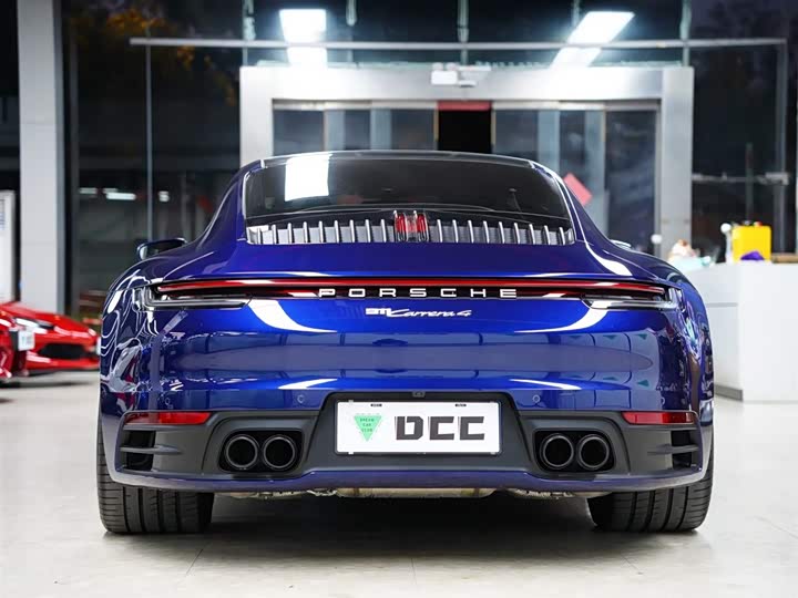 Фото 8 - Porsche 911