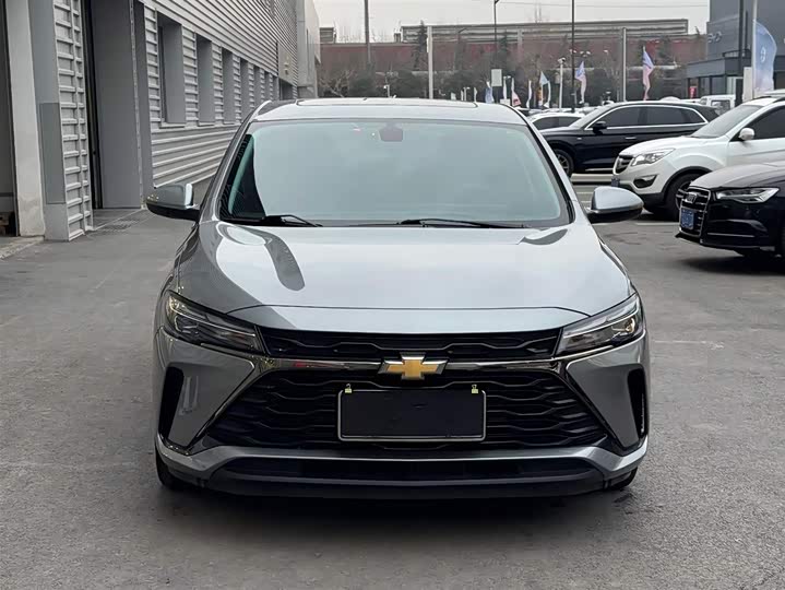 Фото 2 - Chevrolet Monza