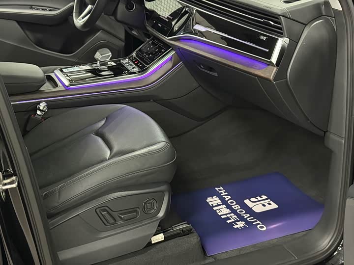 Фото 4 - Audi Q7