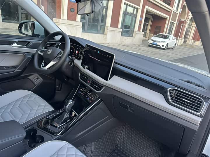 Фото 2 - Volkswagen Tayron