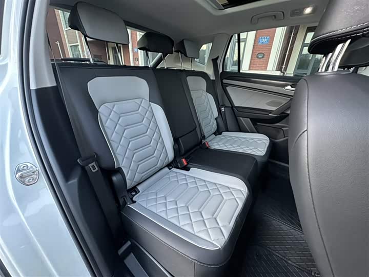 Фото 7 - Volkswagen Tayron