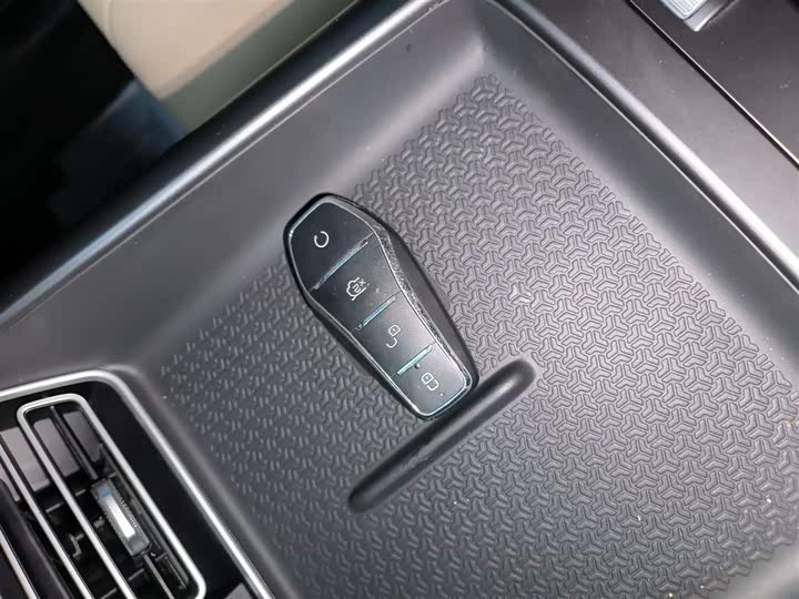 Фото 9 - BYD Song Pro Hybrid