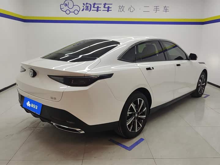 Фото 3 - Changan Eado Plus