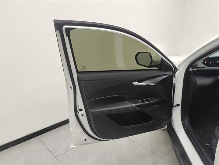 Фото 7 - Changan Eado Plus