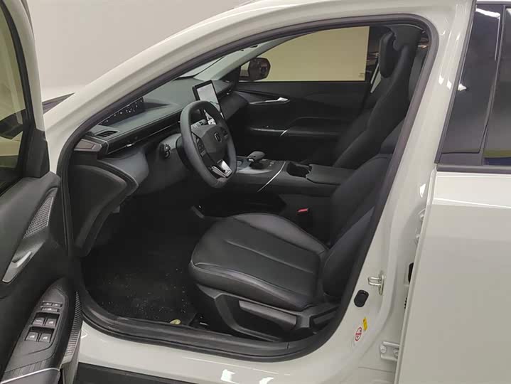 Фото 9 - Changan Eado Plus