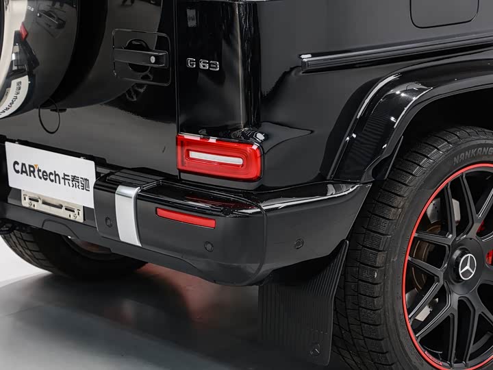 Фото 9 - Mercedes-Benz G-Class AMG