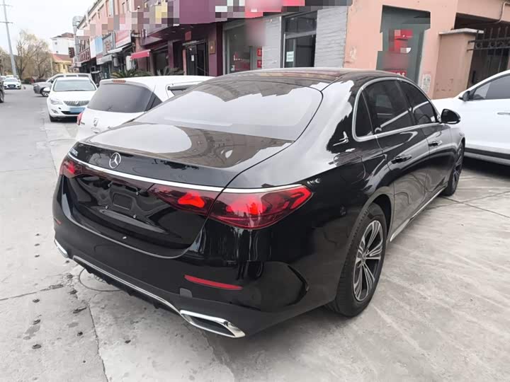 Фото 7 - Mercedes-Benz E-Class