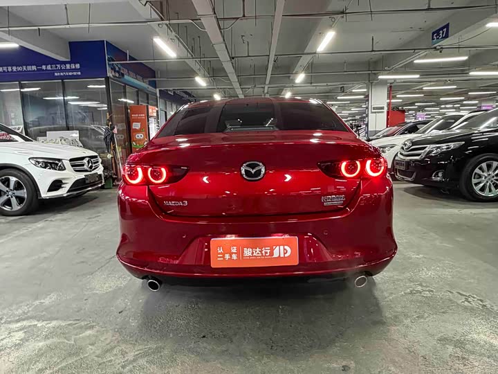 Фото 5 - Mazda 3 (Axela)