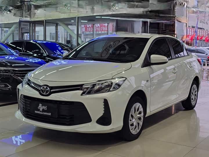 Фото 1 - Toyota Vios