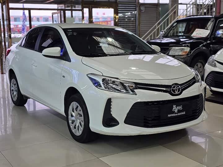 Фото 3 - Toyota Vios
