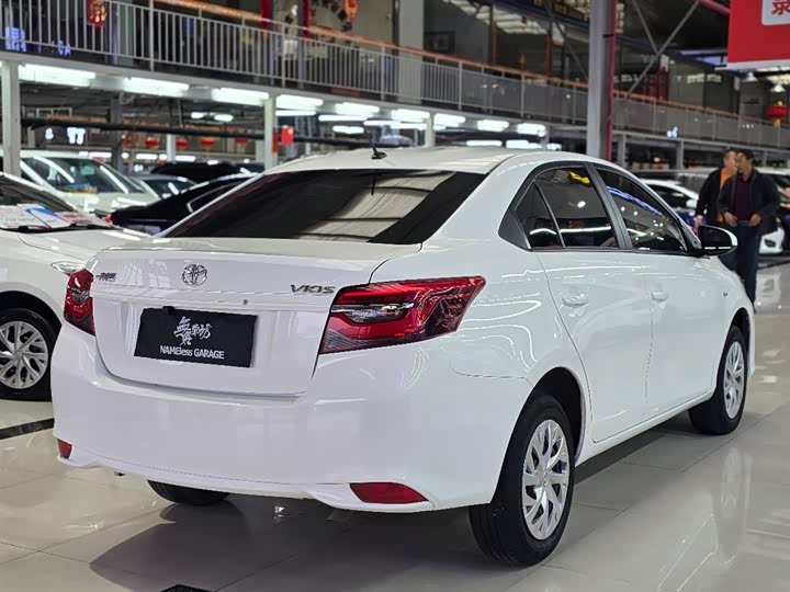 Фото 6 - Toyota Vios