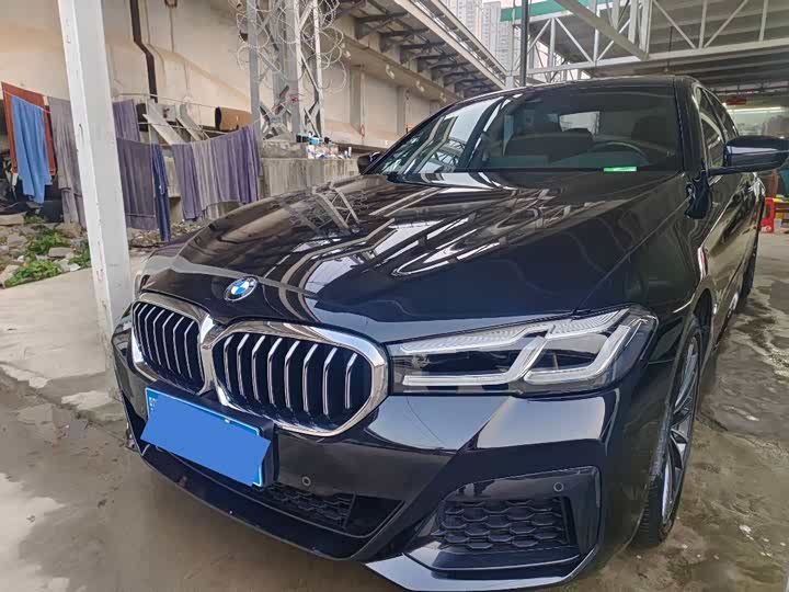 Фото 3 - BMW 5 Series