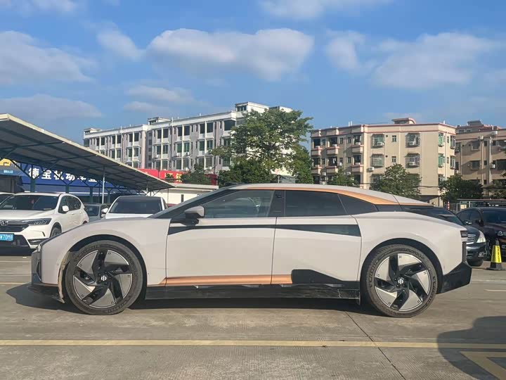 Фото 3 - HiPhi Z