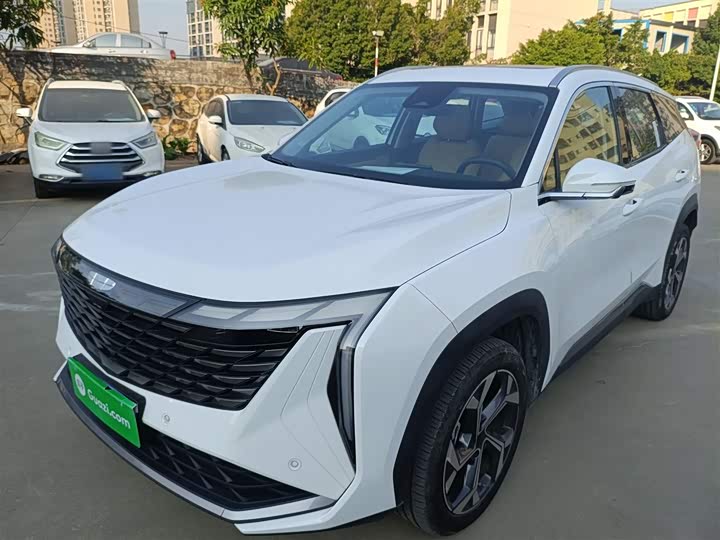 Фото 2 - Geely Atlas L