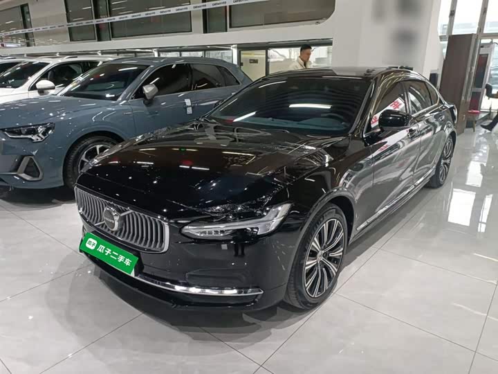 Фото 2 - Volvo S90