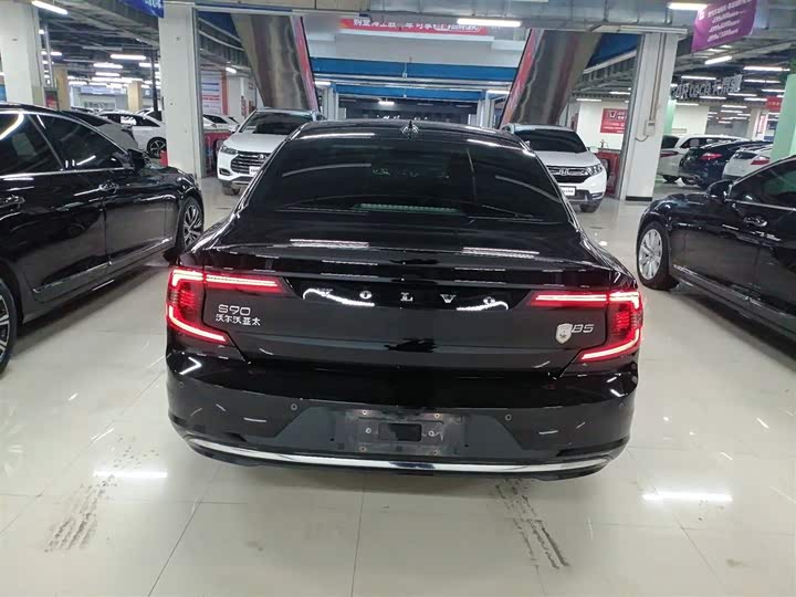 Фото 6 - Volvo S90