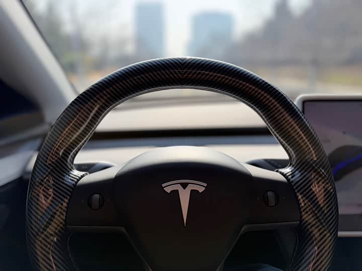 Фото 6 - Tesla Model Y