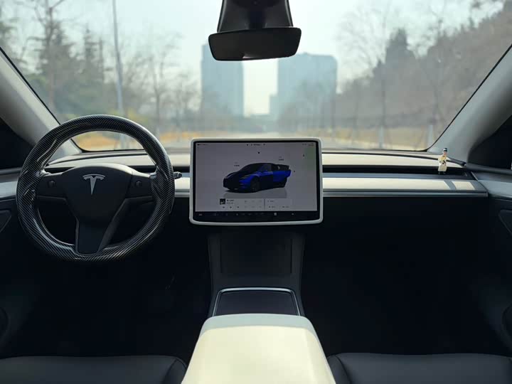 Фото 8 - Tesla Model Y