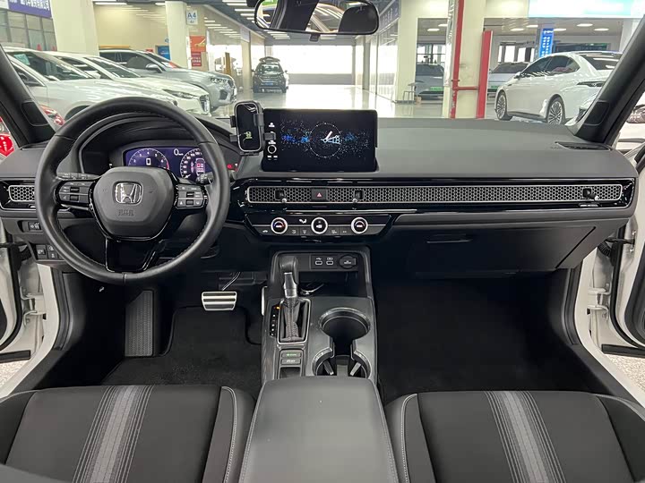 Фото 6 - Honda Civic