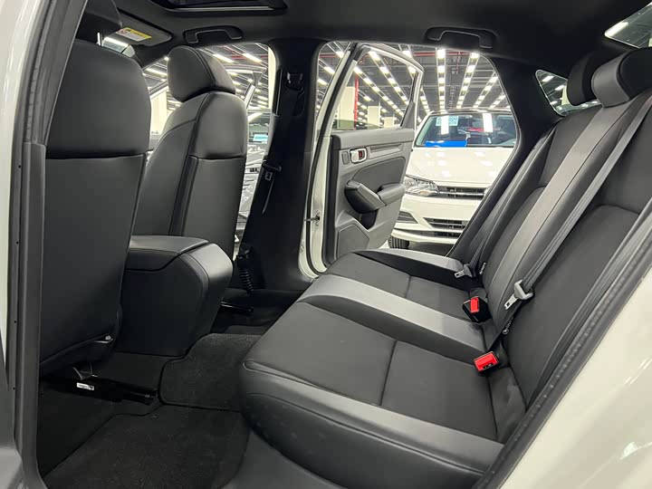 Фото 8 - Honda Civic