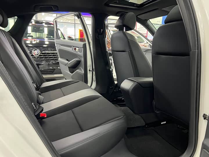 Фото 9 - Honda Civic