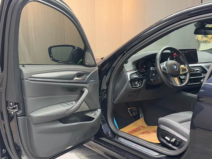 Фото 4 - BMW 5 Series