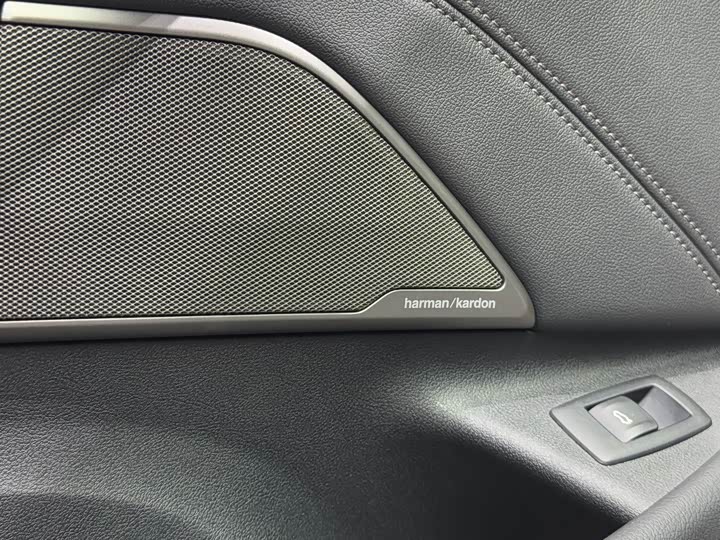 Фото 8 - BMW 5 Series