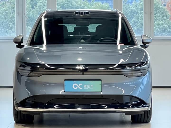 Фото 4 - Zeekr 7X