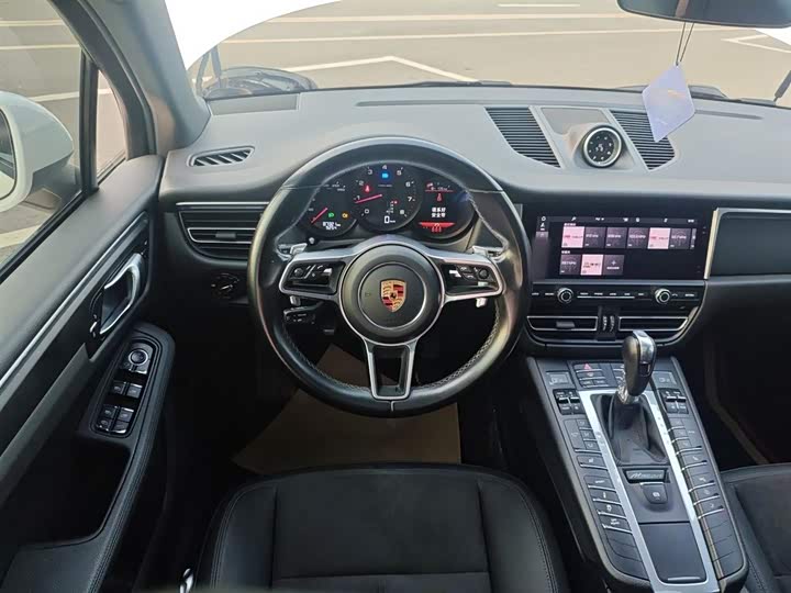 Фото 3 - Porsche Macan