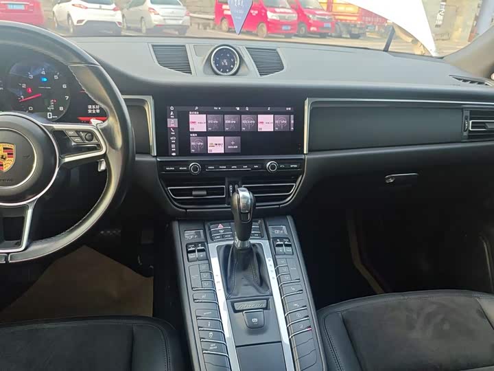 Фото 5 - Porsche Macan