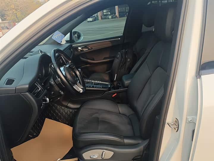 Фото 7 - Porsche Macan