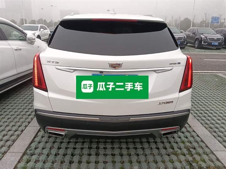 Фото 6 - Cadillac XT5
