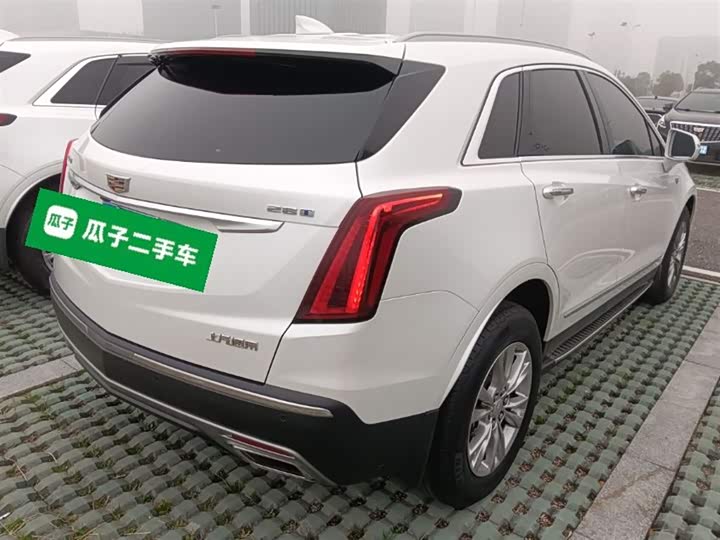 Фото 7 - Cadillac XT5