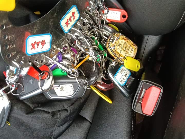 Фото 9 - Cadillac XT5