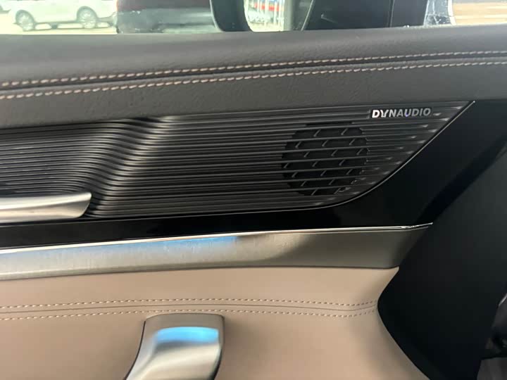 Фото 6 - BYD Tang Hybrid/EV