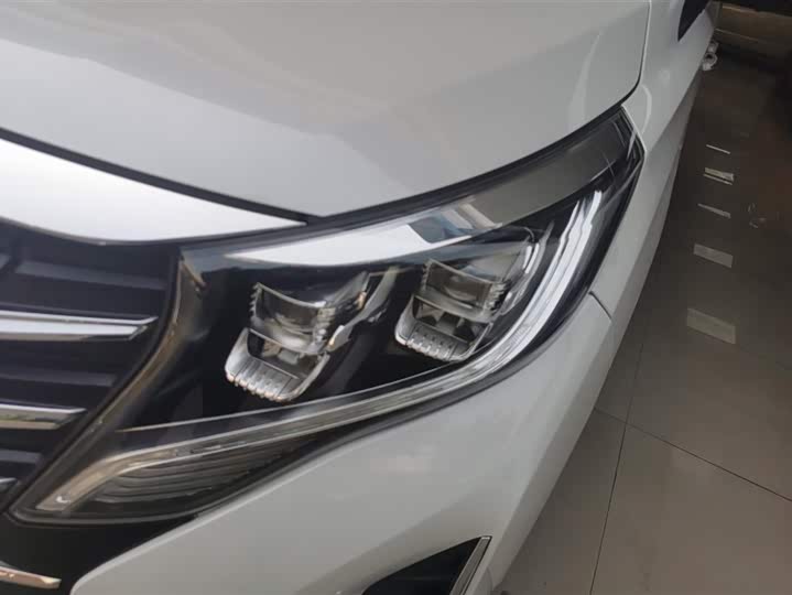 Фото 5 - GAC Trumpchi M8