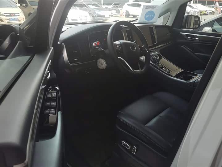 Фото 9 - GAC Trumpchi M8