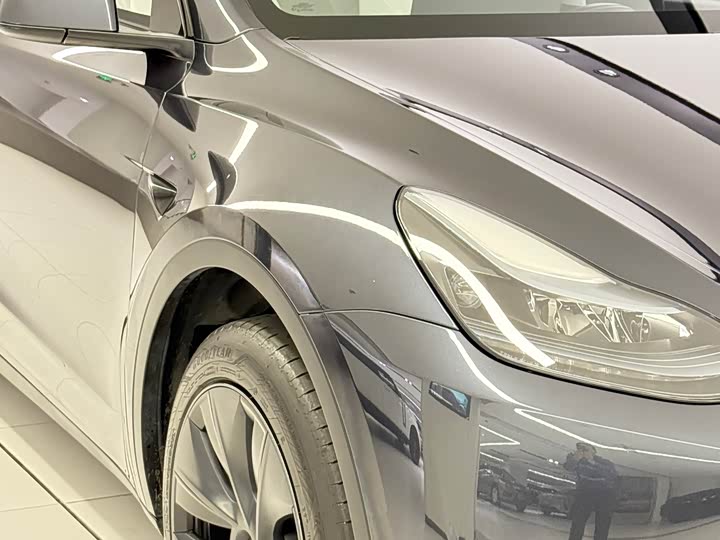 Фото 8 - Tesla Model Y