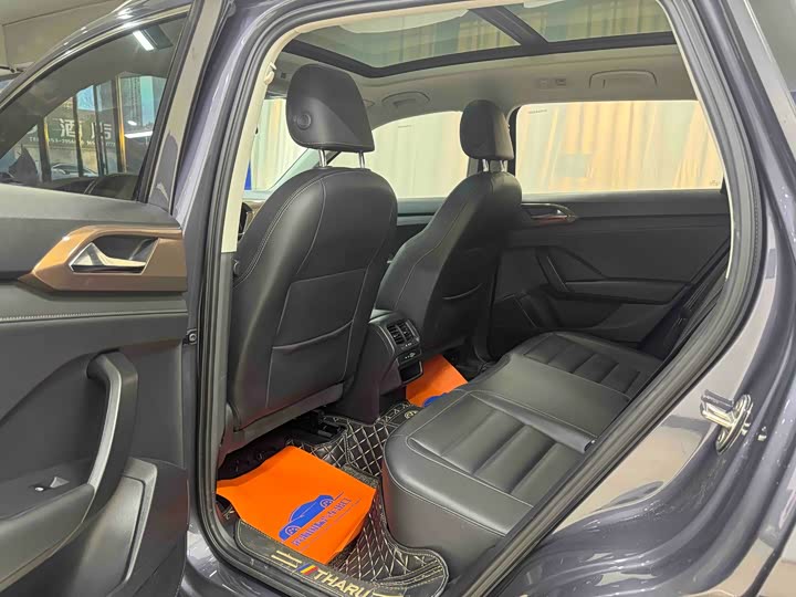 Фото 8 - Volkswagen Tharu