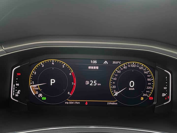 Фото 7 - Volkswagen T-Roc