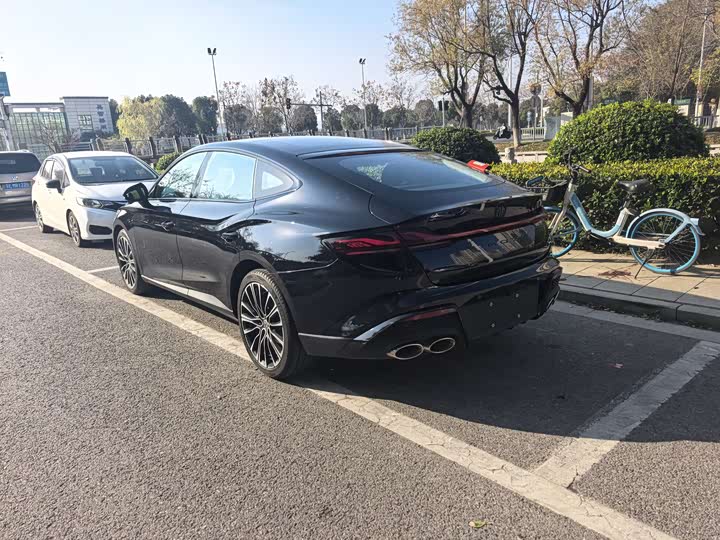 Фото 6 - MG Motor 7