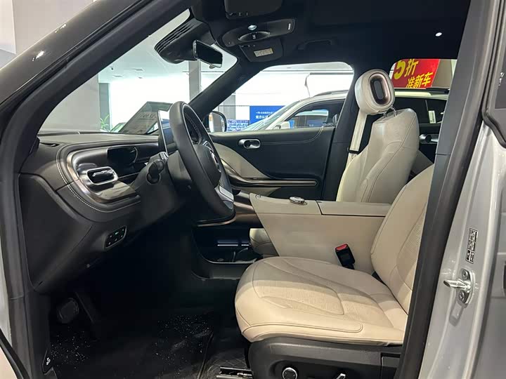 Фото 7 - Smart #1