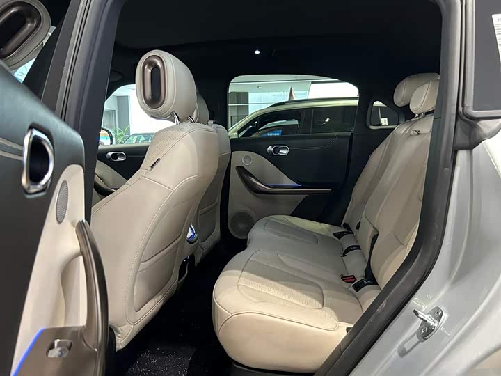 Фото 8 - Smart #1