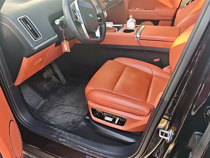 Фото 9 - LiXiang L7