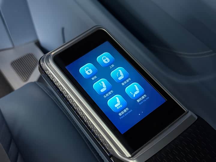 Фото 8 - Mercedes-Benz Vito