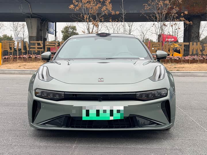 Фото 2 - Zeekr 001